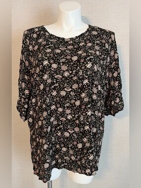 NWT Women’s 3X Maurices Floral Print Short Sleeve Blouse